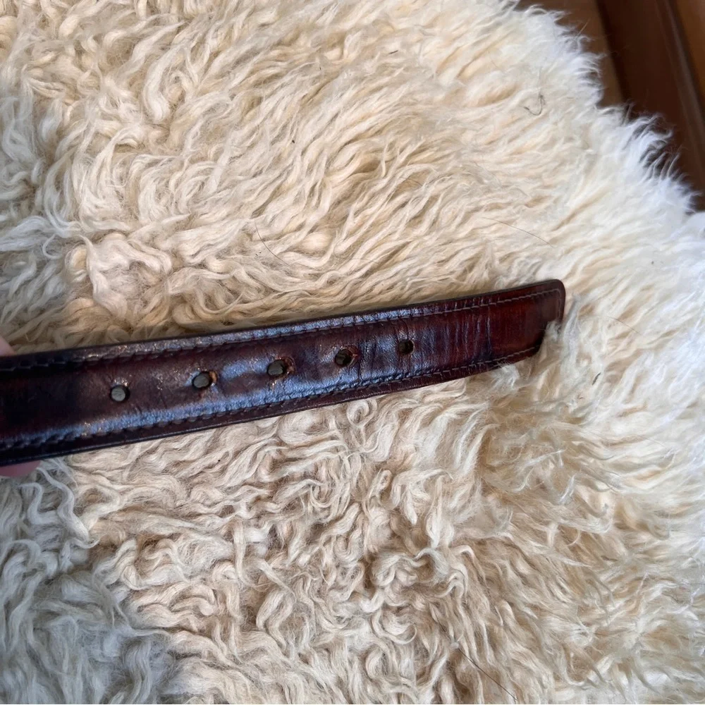 TRAFALGAR Vintage Womens Belt. Brown leather w/Brass Bugle Buckle. Size 30